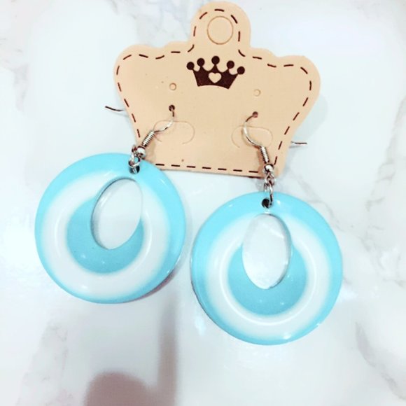 Vintage Jewelry - Blue and White Plastic Vintage Earrings